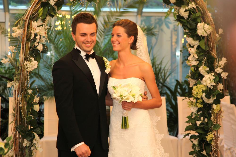 Ведущий шоу &quot;Холостяк&quot; Григорий Решетник: &quot;Я благодарен судьбе за мою жену Кристину&quot;